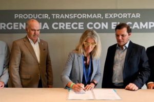 El SENASA firmó un importante convenio con Biogénesis Bagó